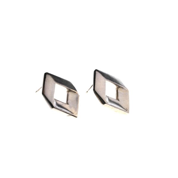 Diamond-Studs-Silver
