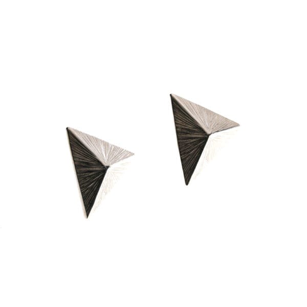 Pyramid-Studs-Silver