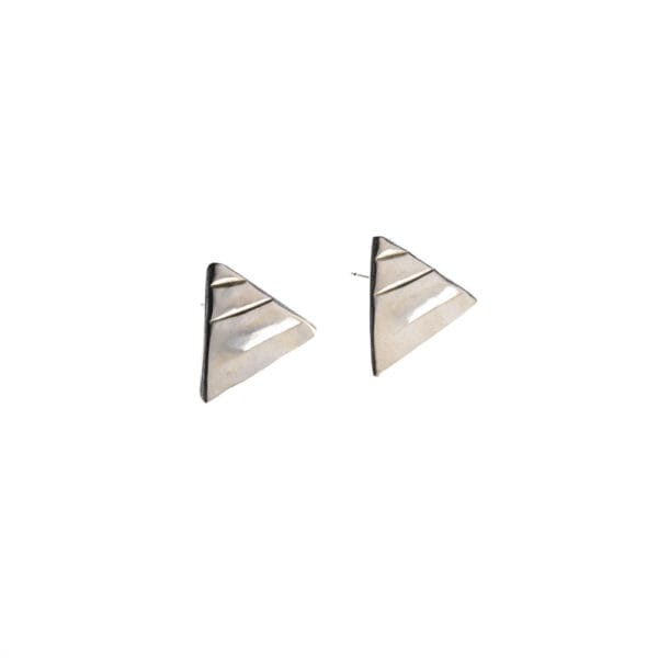 Quilted-Triangle-Silver